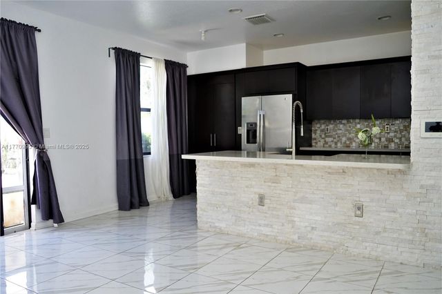 3365 W 91 Terr, Hialeah, FL 33018