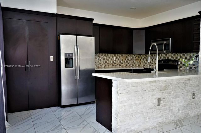3365 W 91 Terr, Hialeah, FL 33018