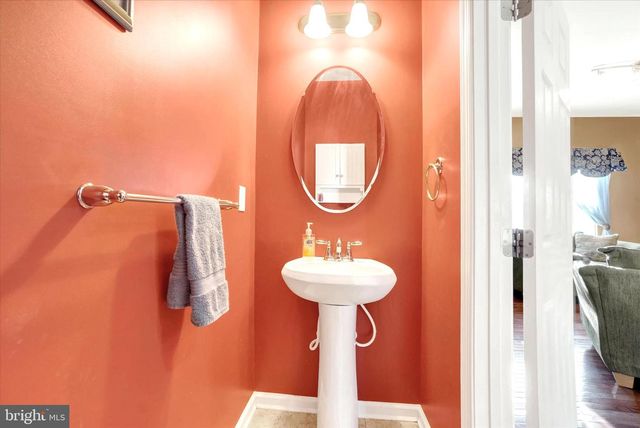 85 MALEK DR, Hanover, PA 17331