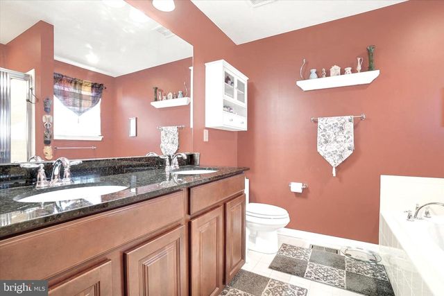 85 MALEK DR, Hanover, PA 17331