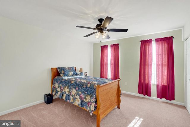 85 MALEK DR, Hanover, PA 17331