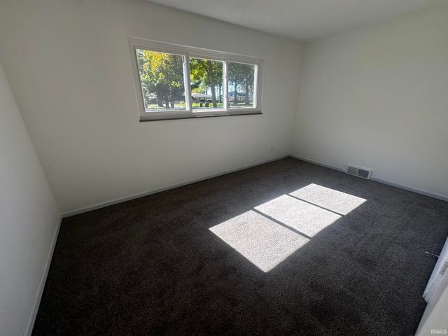 816 Ludwig Park Drive, Fort Wayne, IN 46825