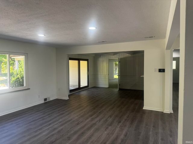 816 Ludwig Park Drive, Fort Wayne, IN 46825