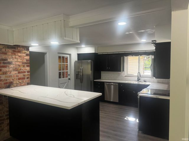 816 Ludwig Park Drive, Fort Wayne, IN 46825
