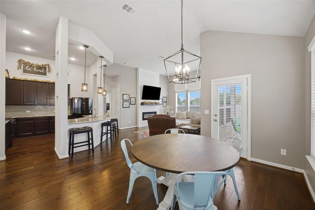 304 Vista Portola LOOP, Liberty Hill, TX 78642