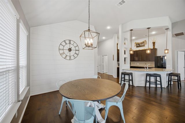 304 Vista Portola LOOP, Liberty Hill, TX 78642