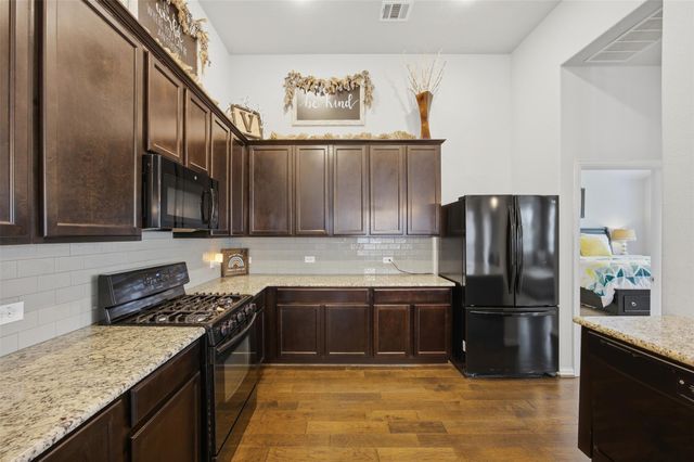 304 Vista Portola LOOP, Liberty Hill, TX 78642