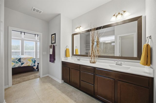 304 Vista Portola LOOP, Liberty Hill, TX 78642