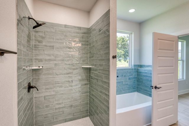 101 Olympia Hills CT, Kingsland, TX 78639