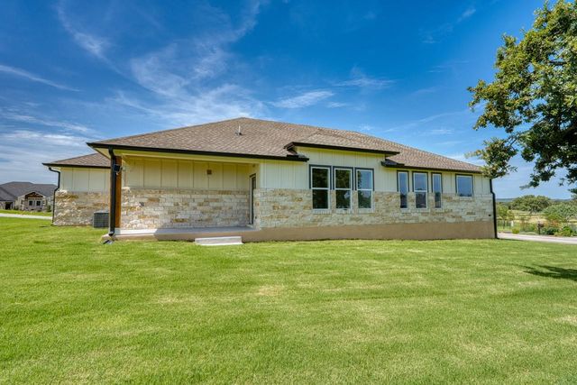 101 Olympia Hills CT, Kingsland, TX 78639