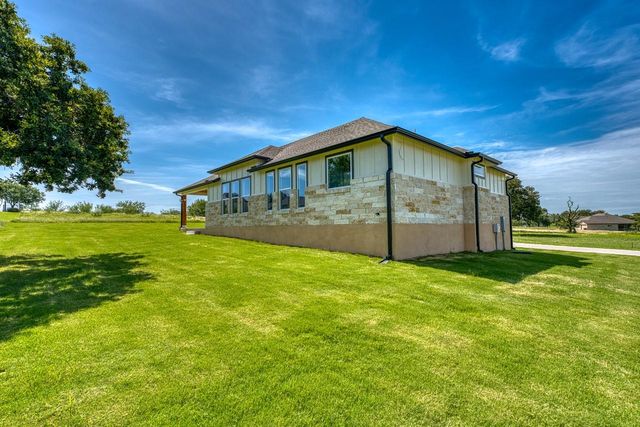 101 Olympia Hills CT, Kingsland, TX 78639