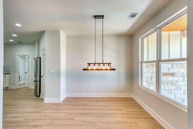 101 Olympia Hills CT, Kingsland, TX 78639