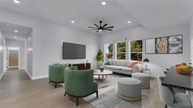 101 Olympia Hills CT, Kingsland, TX 78639