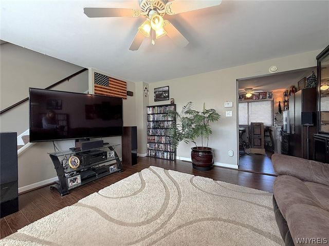 223 Greenmeadow Drive, West Seneca, NY 14224