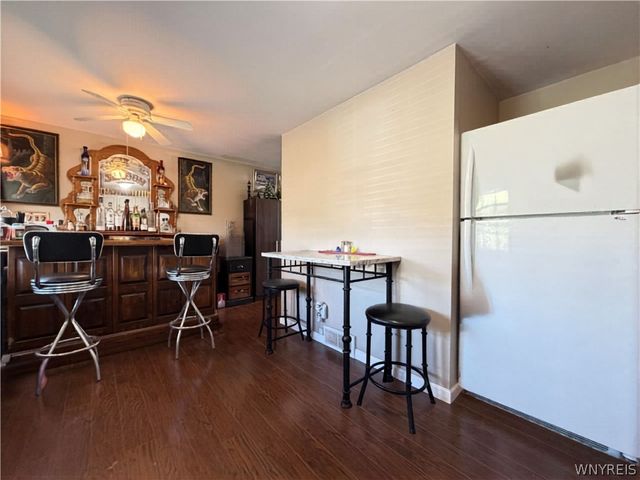 223 Greenmeadow Drive, West Seneca, NY 14224
