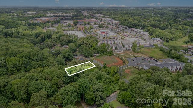 1808 Camp Greene Street, Charlotte, NC 28208