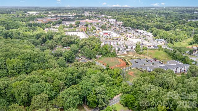 1808 Camp Greene Street, Charlotte, NC 28208