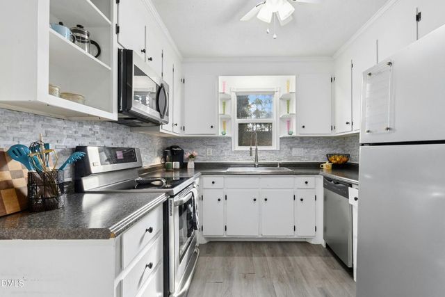 437 Windy Beach, Sanford, NC 27332