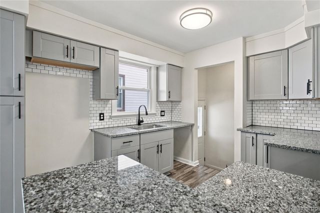 9131 Steel Street, Detroit, MI 48228