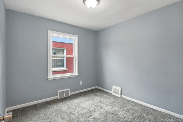 9131 Steel Street, Detroit, MI 48228