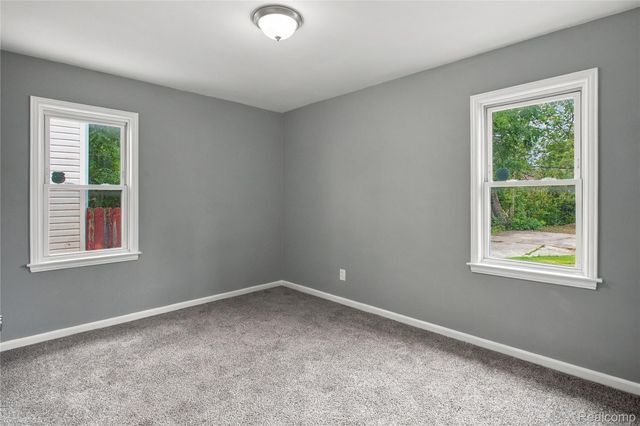 9131 Steel Street, Detroit, MI 48228