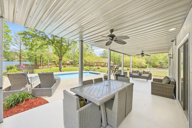 118 Broad River Drive, Santee, SC 29142