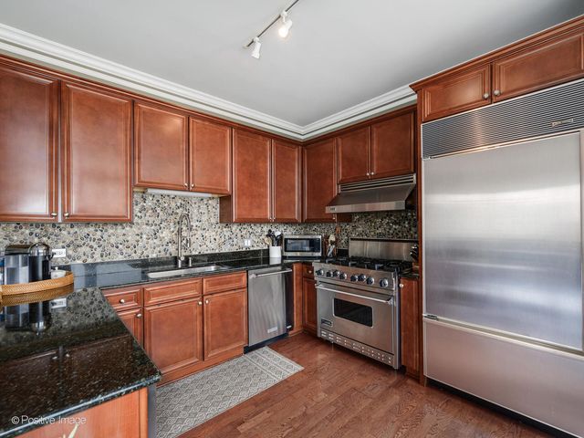 233 E 13TH Street 1209, Chicago, IL 60605