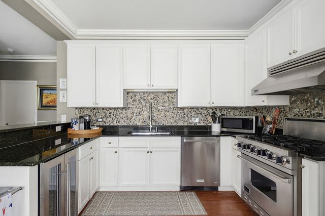 233 E 13TH Street 1209, Chicago, IL 60605