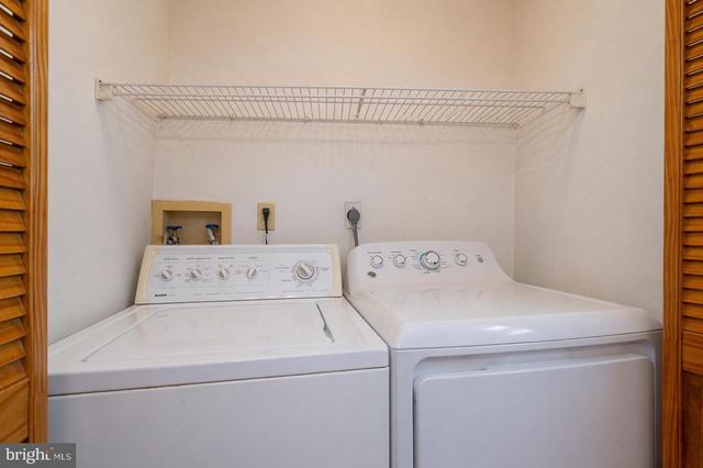 17 FERN CT, Hamilton, NJ 08690