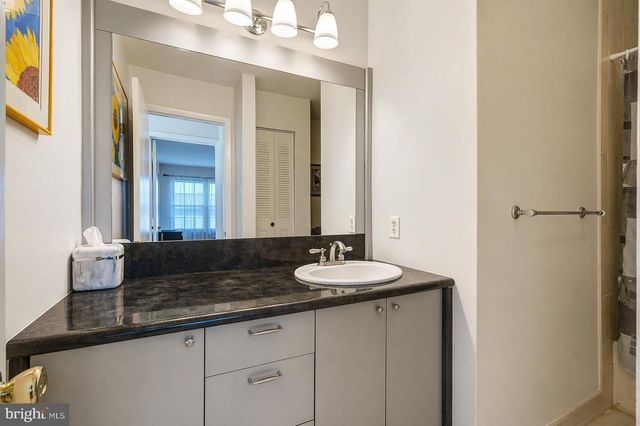 17 FERN CT, Hamilton, NJ 08690