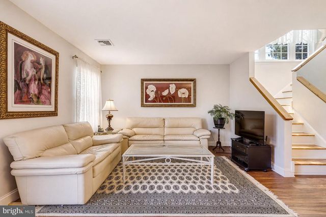 17 FERN CT, Hamilton, NJ 08690