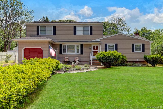 115 North Evergreen Drive, Selden, NY 11784