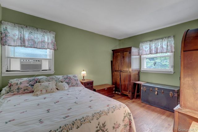 115 North Evergreen Drive, Selden, NY 11784