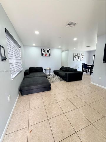 1410 NW 199TH St, Miami Gardens, FL 33169