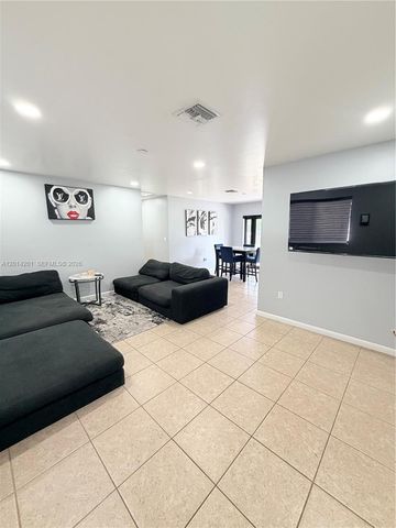 1410 NW 199TH St, Miami Gardens, FL 33169
