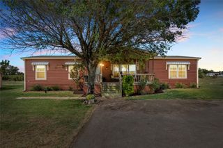 3449 Bluhm Road, West, TX 76691