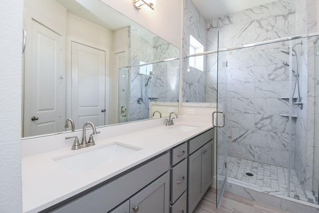 6031 Cypress Street, Houston, TX 77074