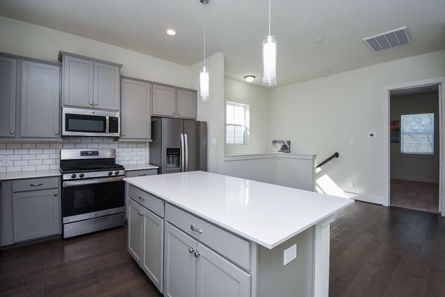 6031 Cypress Street, Houston, TX 77074