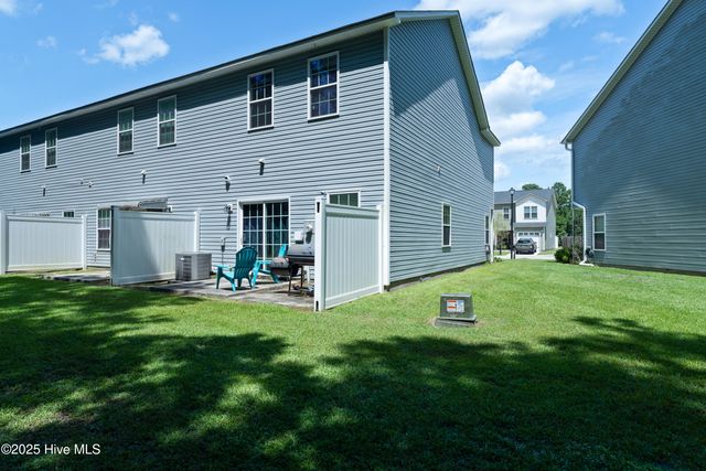 306 Kenan Loop, Jacksonville, NC 28546