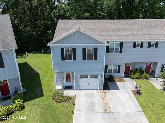 306 Kenan Loop, Jacksonville, NC 28546