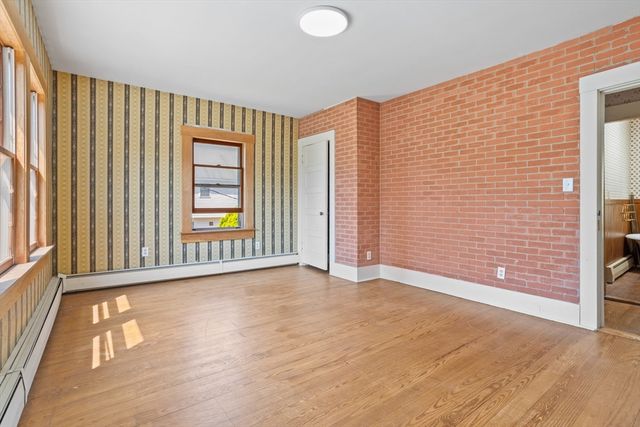 6 Coolidge Street, Westford, MA 01886
