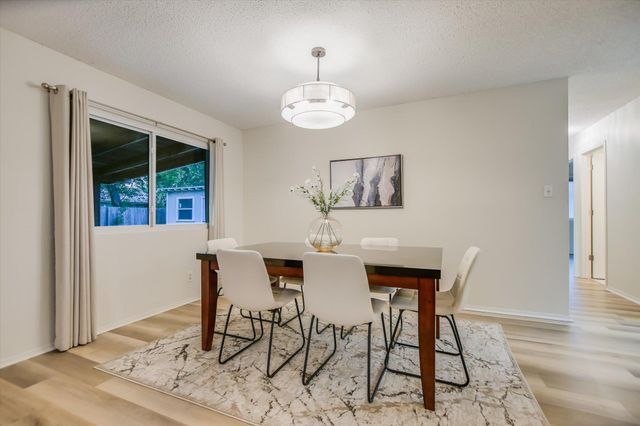 6906 Moonmont DR, Austin, TX 78745