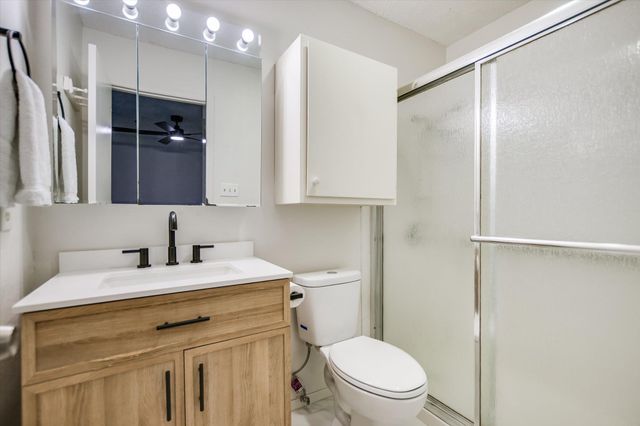 6906 Moonmont DR, Austin, TX 78745