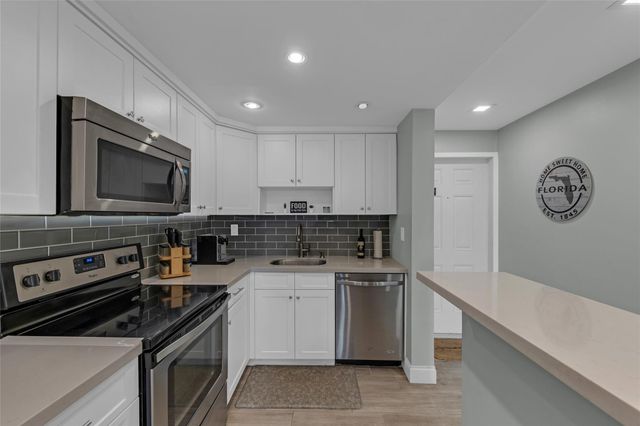 611 NE 14th Avenue 306, Fort Lauderdale, FL 33304