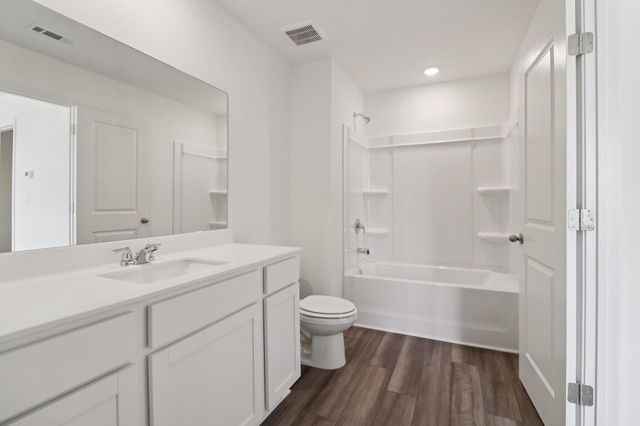 473 Colchester Court, Moncks Corner, SC 29461