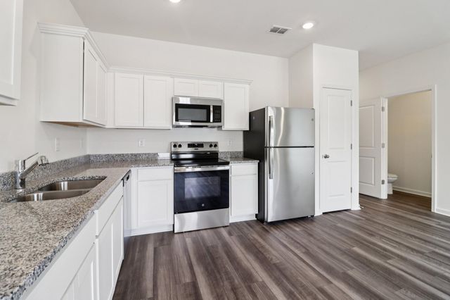 473 Colchester Court, Moncks Corner, SC 29461