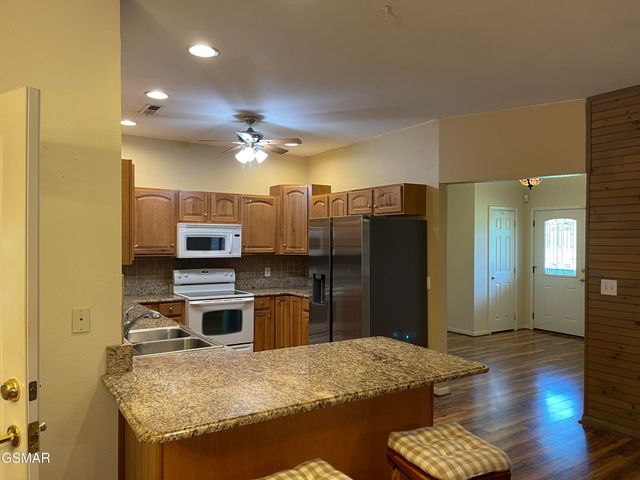 3351 Line Springs Road, Sevierville, TN 37862