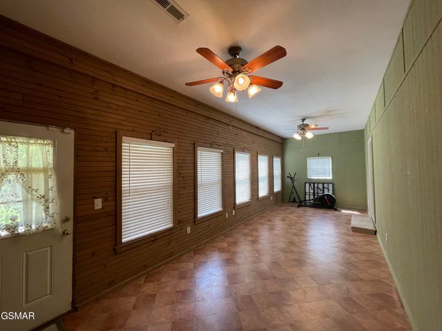 3351 Line Springs Road, Sevierville, TN 37862