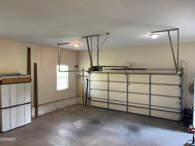 3351 Line Springs Road, Sevierville, TN 37862