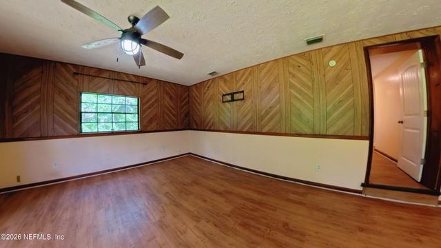 94 MACHELLE Drive, Jacksonville, FL 32220